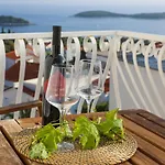 Stella Maris - Penthouse, Hvar *