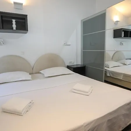 Stella Maris Penthouse Hvar - Panoramic Sea View & Parking * هفار