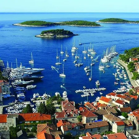 Stella Maris Penthouse Hvar - Panoramic Sea View & Parking Apartamento Hvar Town